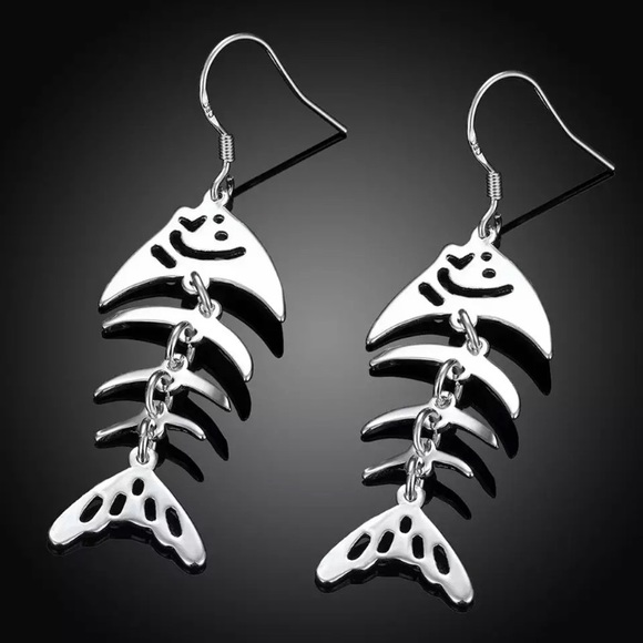 Jewelry - Fashion Fish Earrings